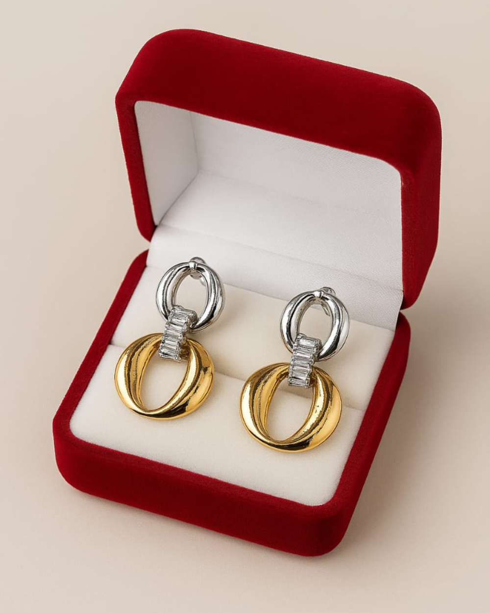 Elegant Oval Loop Earrings – Lightweight & Stylish