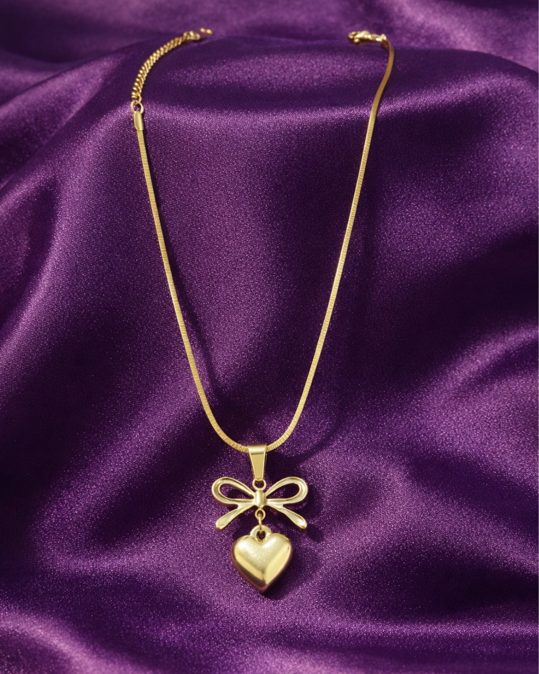 Gold Bow Heart Necklace – Anti Tarnish