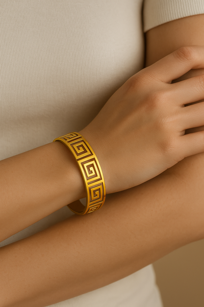 "Elegant Anti-Tarnish Bracelet – Greek Key Design"