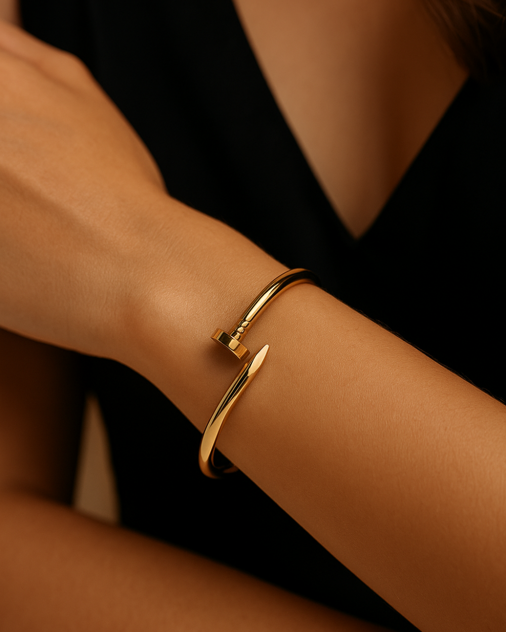 Classic Anti-Tarnish Nail-Inspired Bracelet– Timeless Elegance