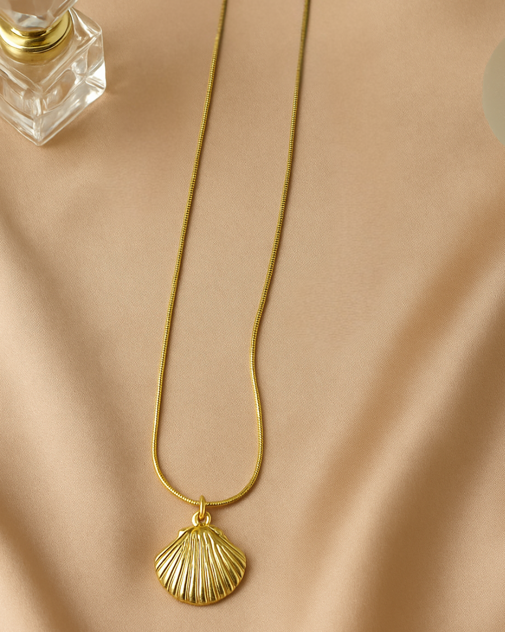 Beach-Inspired Dainty Seashell Necklace in Gold Tone