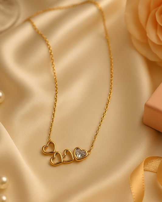 Luxury Delicate Three Heart Pendant Necklace