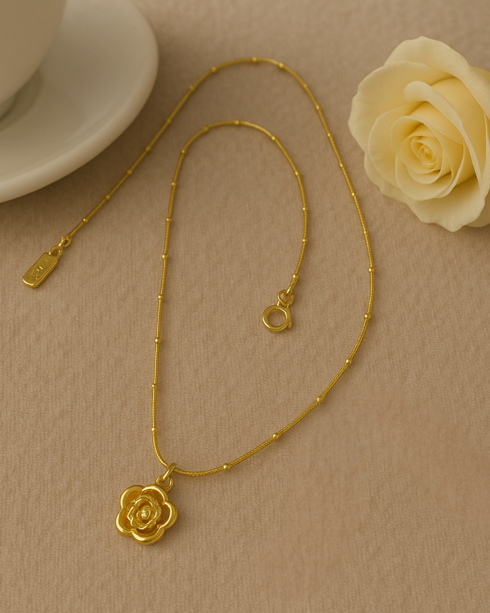 Elegant Rose Flower Pendant Necklace – Long-Lasting Shine