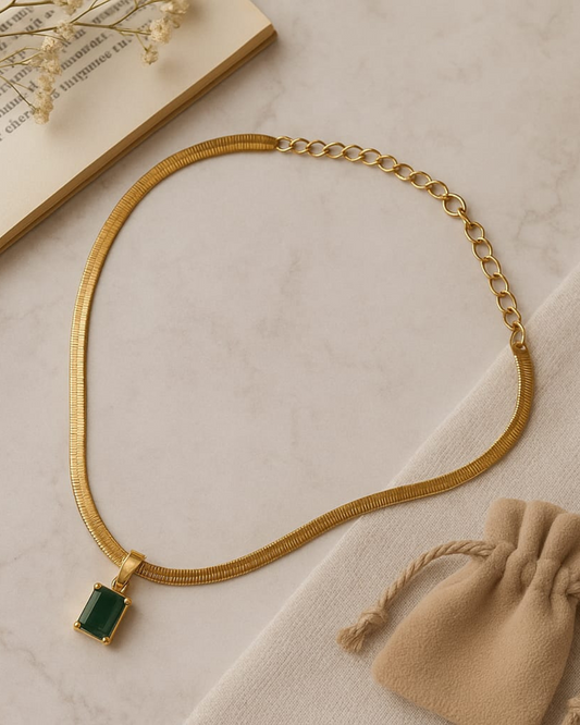 Minimalist Anti-Tarnish Necklace with Green Stone