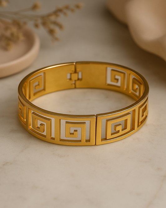 "Elegant Anti-Tarnish Bracelet – Greek Key Design"