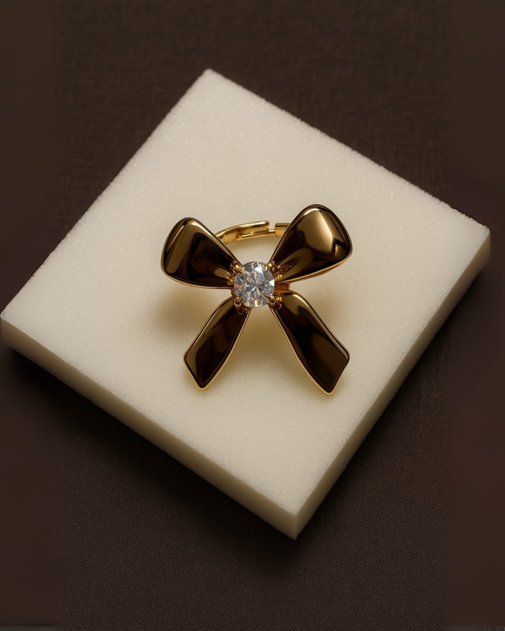 Glamorous Bow Shape Ring with Shiny CZ Stone