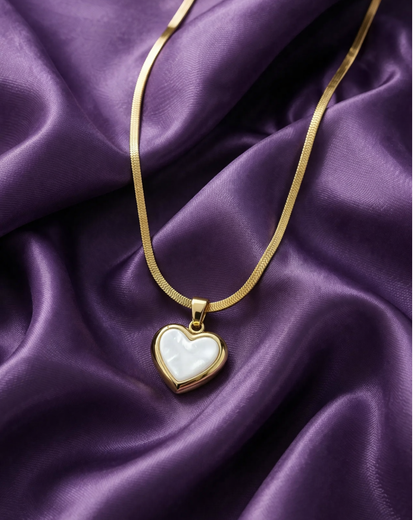 Elegant Heart Pendant Necklace with white Stone