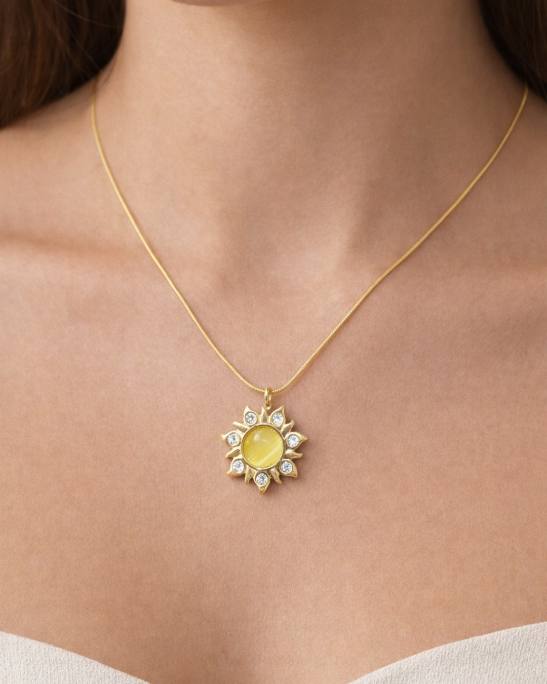 Elegant Sunflower Pendant Necklace | Lightweight Anti-Tarnish Jewelry