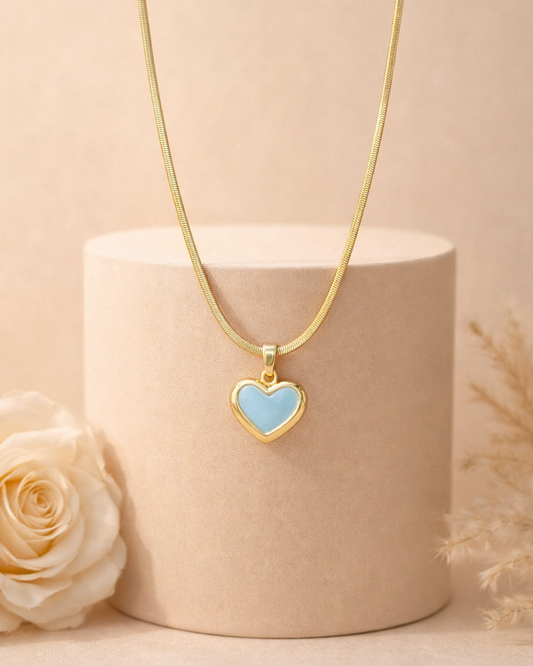 Elegant Heart Pendant Necklace with white Stone