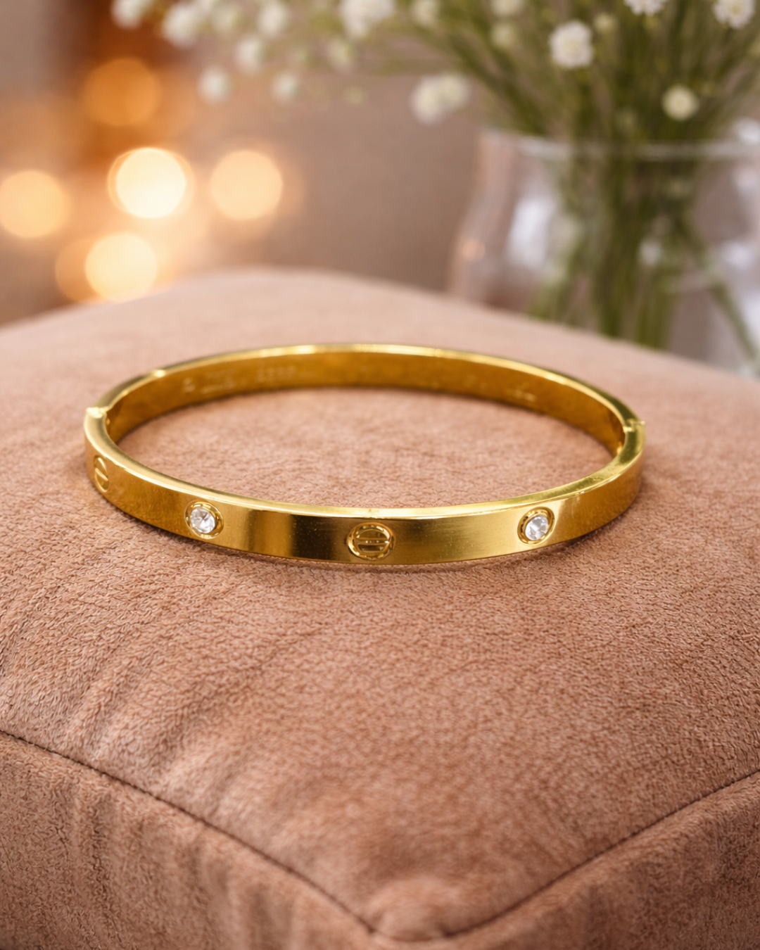 Vivani Luxe Screw Crystal Gold Bangle