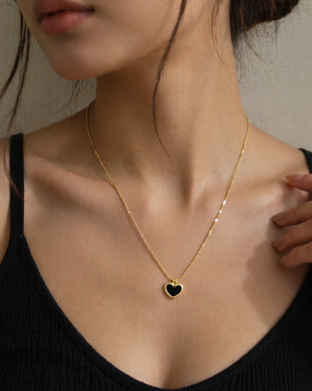 Minimal Black Heart Necklace Aesthetic