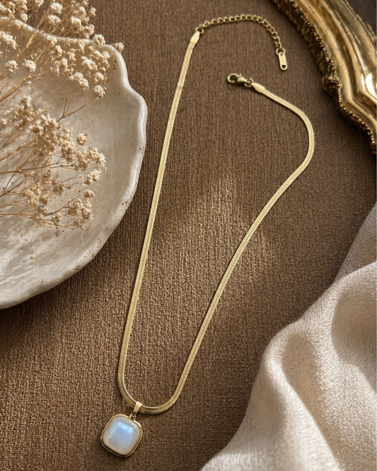 Gold Snake Chain Moonstone Pendant Necklace