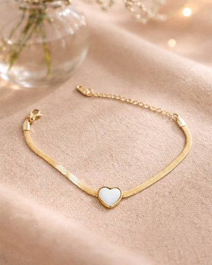 Gold Heart Chain Bracelet – Premium Minimal Jewelry