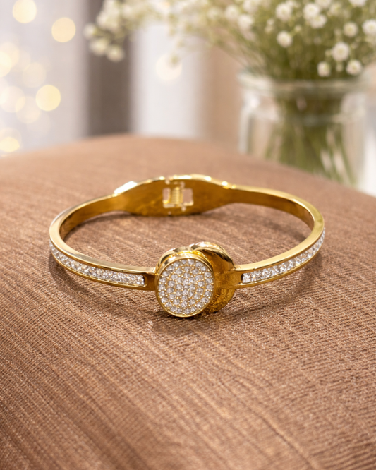 Elegant Gold Diamond Bracelet